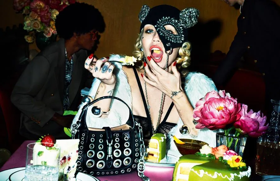 Gucci - Love Parade (Beanie Feldstein, Deng Lun, Jared Leto, Jungjae Lee, Liu Wen, Miley Cyrus, Snoop Dogg)