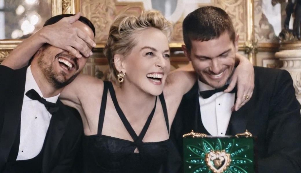 Музыка из рекламы Dolce & Gabbana - Devotion Bag (Sharon Stone, Adam Senn, Sam Webb)
