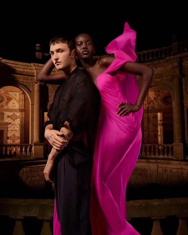 Valentino - Born in Roma Intense (Adut Akech, Anwar Hadid)