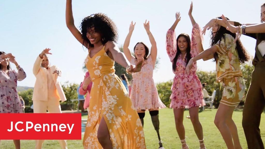 Музыка из рекламы JCPenney - We Are Family