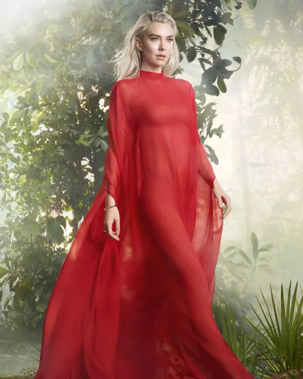 Cartier - La Panthère (Vanessa Kirby)