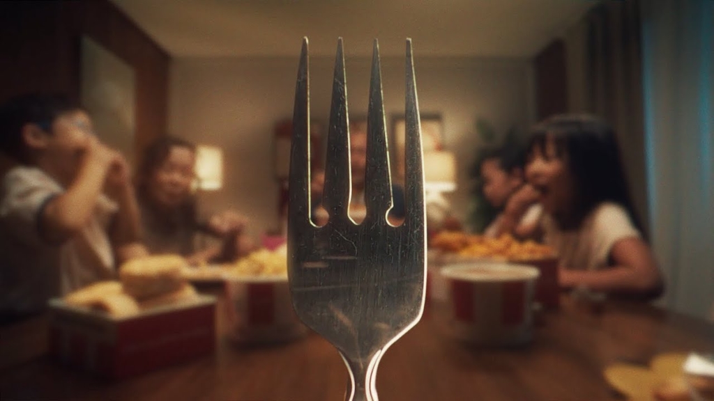 Музыка из рекламы KFC - Our sincerest apologies to utensils everywhere
