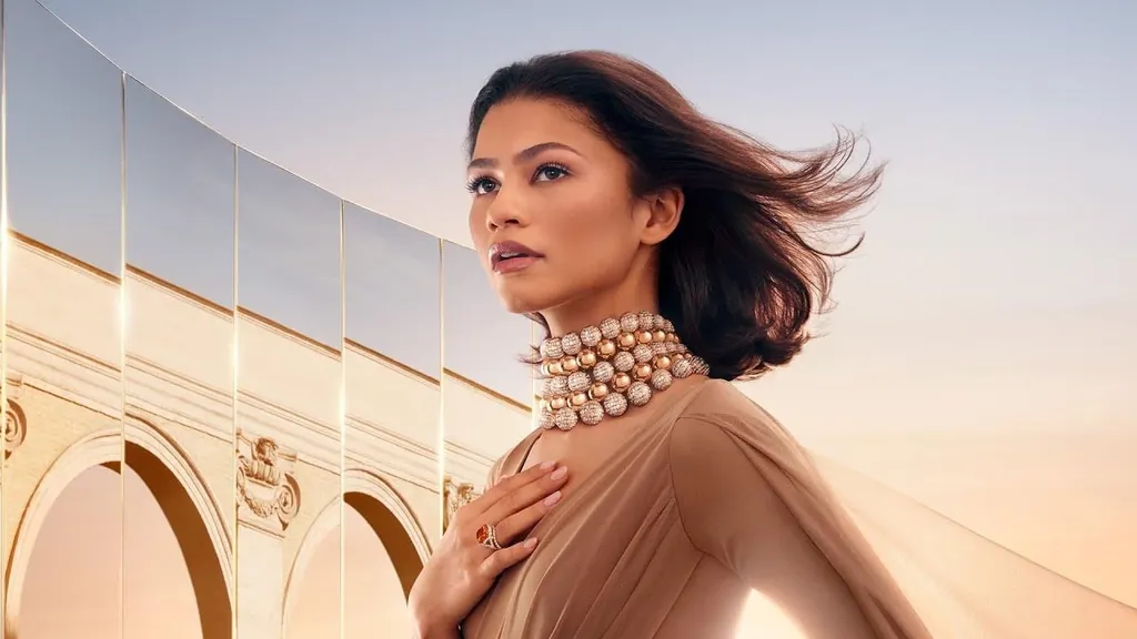 Bvlgari - Eternally Reborn (Anne Hathaway, Yifei Liu, Zendaya) Bvlgari - Eternally Reborn (Anne Hathaway, Yifei Liu, Zendaya)