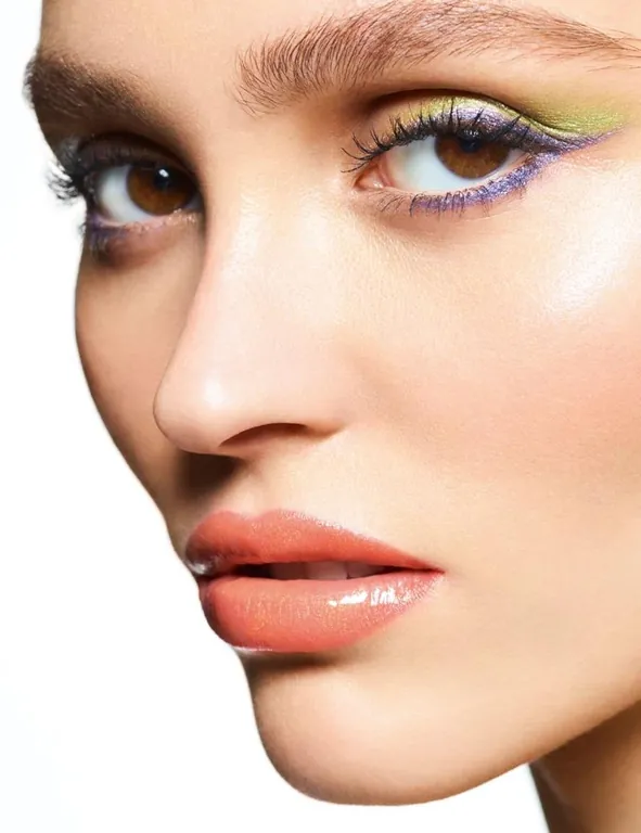 Chanel - Summer Makeup Collection (Lily-Rose Depp)