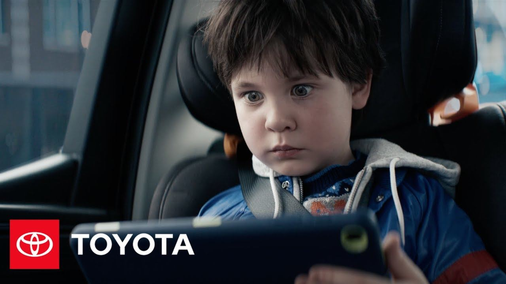 Музыка из рекламы Toyota - Naughty List