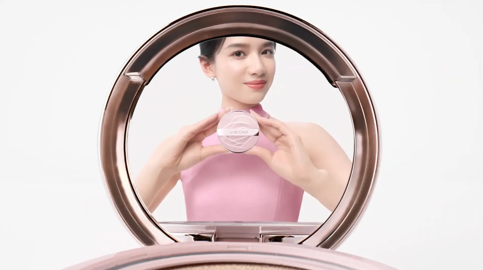 Музыка из рекламы Lancôme - Skin Idôle 3 Serum Finecover Cushion (Zhang Jingyi) Музыка из рекламы Lancôme - Skin Idôle 3 Serum Finecover Cushion (Zhang Jingyi)