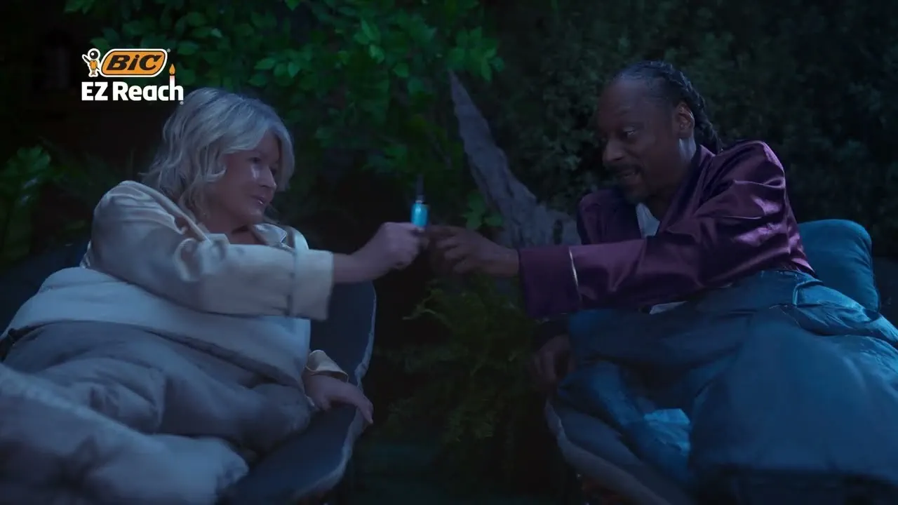 Музыка из рекламы BIC - Camping (Martha Stewart, Snoop Dogg) Музыка из рекламы BIC - Camping (Martha Stewart, Snoop Dogg)