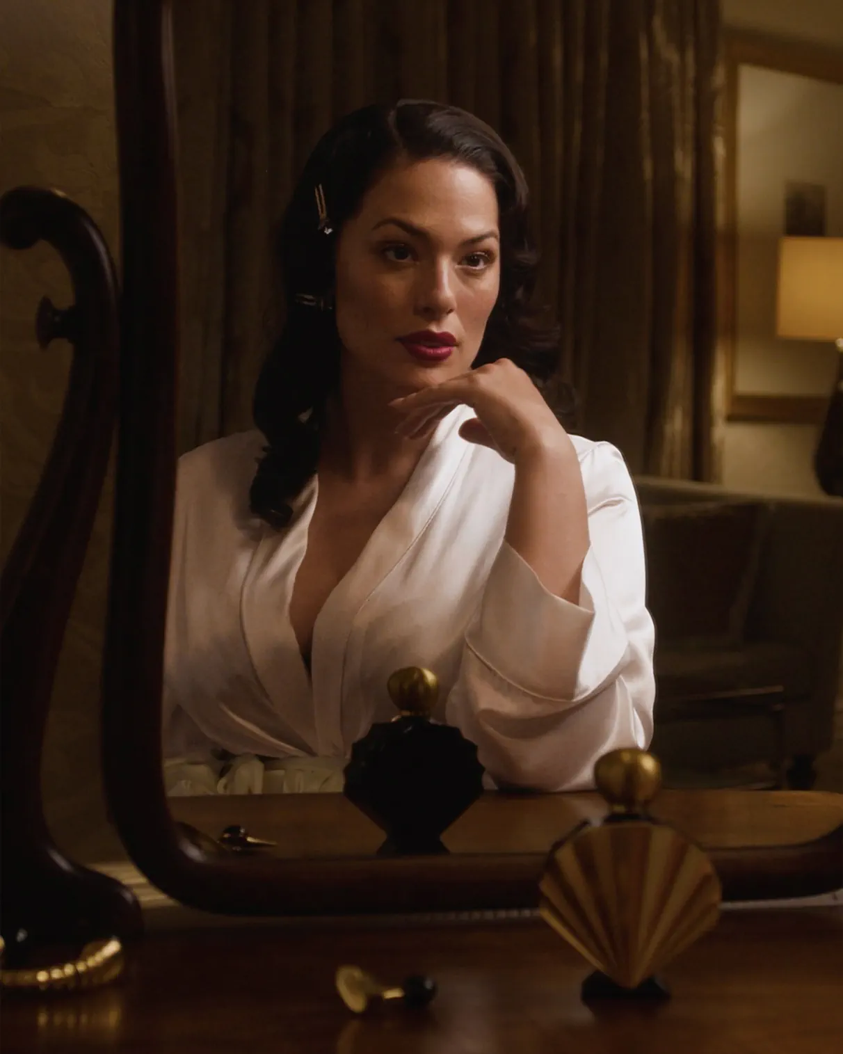 Музыка из рекламы Nina Ricci - Vénus (Ashley Graham)