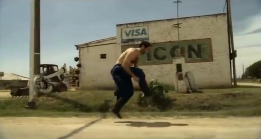 Музыка из рекламы Visa – Running Man