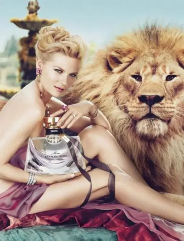 Bvlgari - Mon Jasmin Noir (Kirsten Dunst)