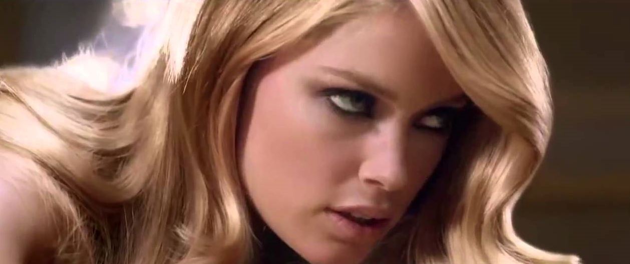 Музыка из рекламы LOreal - Le secret Preference devoile (Claudia Schiffer, Coco Rocha) Музыка из рекламы LOreal - Le secret Preference devoile (Claudia Schiffer, Coco Rocha)