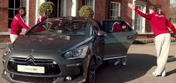 Citroen DS5 - Arsenal players perform ballet