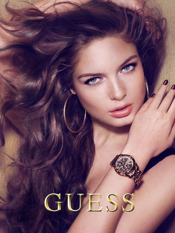 Музыка из рекламы GUESS Accessories Holiday (Juliana Imai, Sandrah Hellberg)