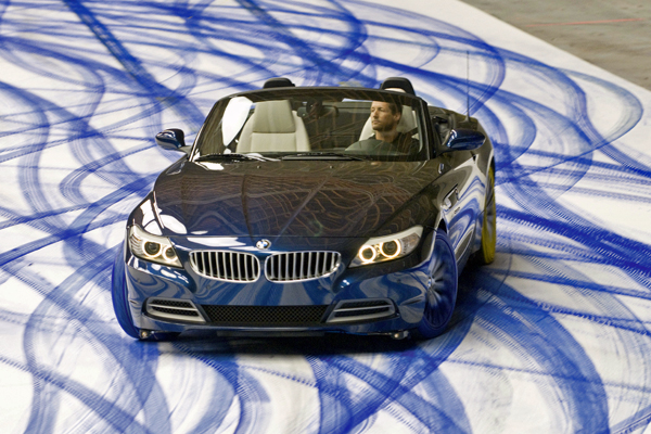 Музыка из рекламы BMW Z4 - Expression of Joy