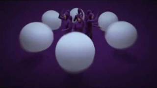 Музыка и видеоролик из рекламы Cadbury Bubbly - Make It Light And Bubbly