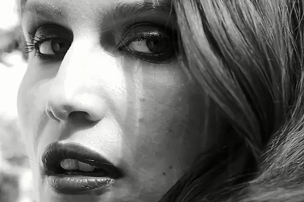 Dolce & Gabbana - Divine! (Laetitia Casta)