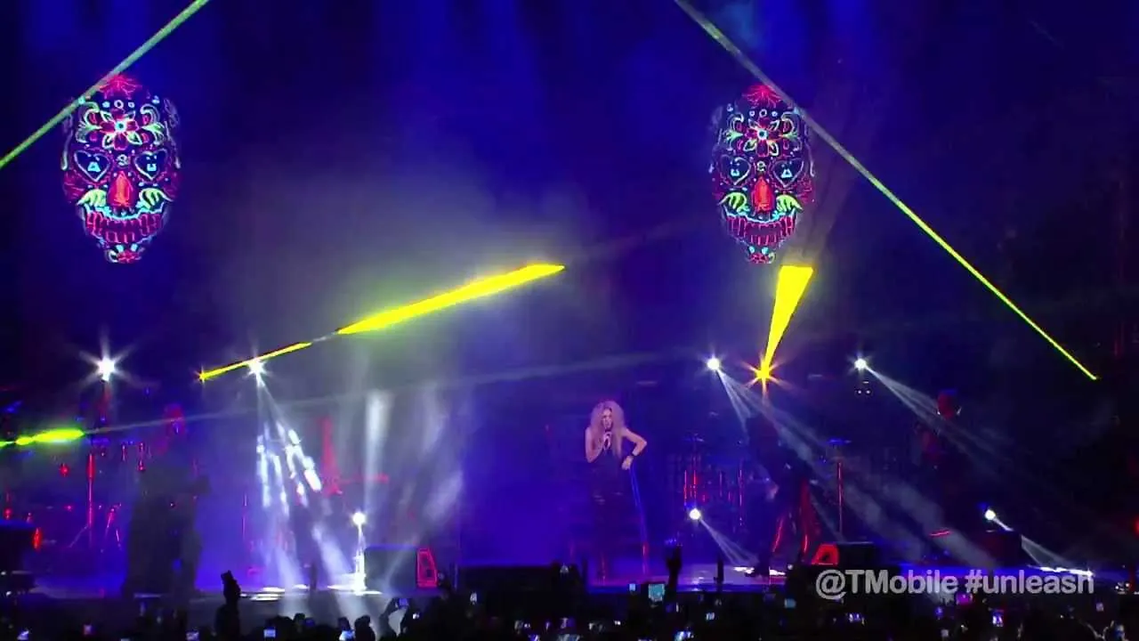 T-Mobile - What if soccer had wireless rules (Shakira) T-Mobile - What if soccer had wireless rules (Shakira)