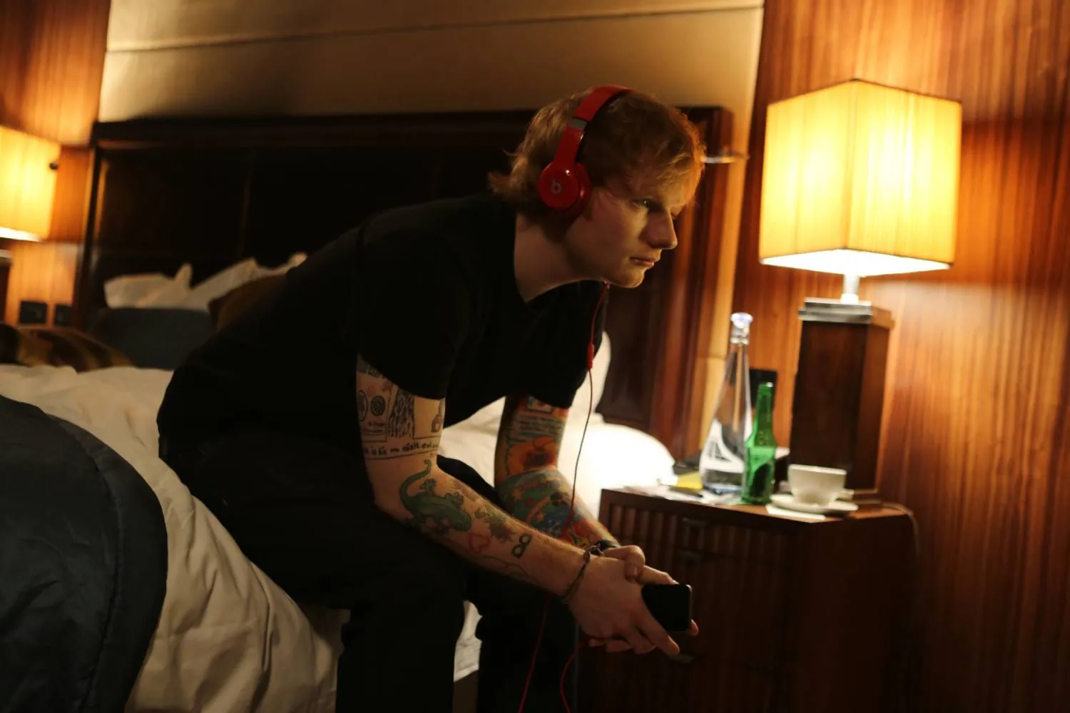 Beats by Dre - New Beats Solo 2 (Ed Sheeran)