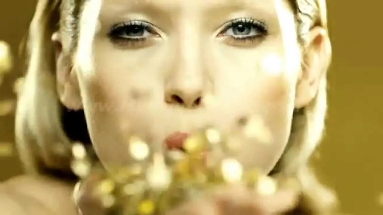 Paco Rabanne - Eau My Gold (Hana Jirickova) Paco Rabanne - Eau My Gold (Hana Jirickova)