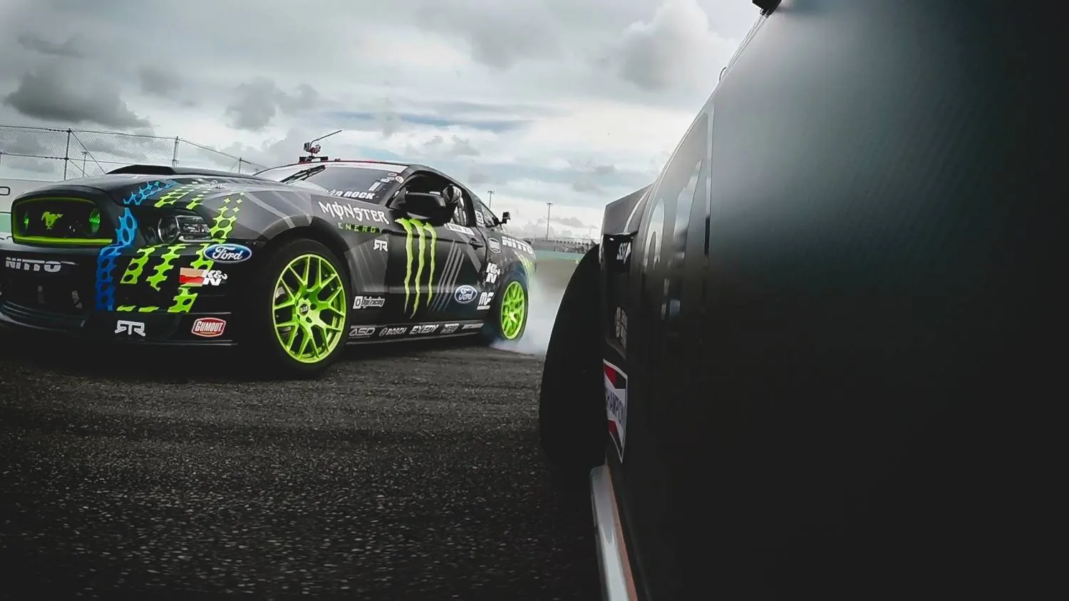 GoPro - Twelve Car Tandem Drift