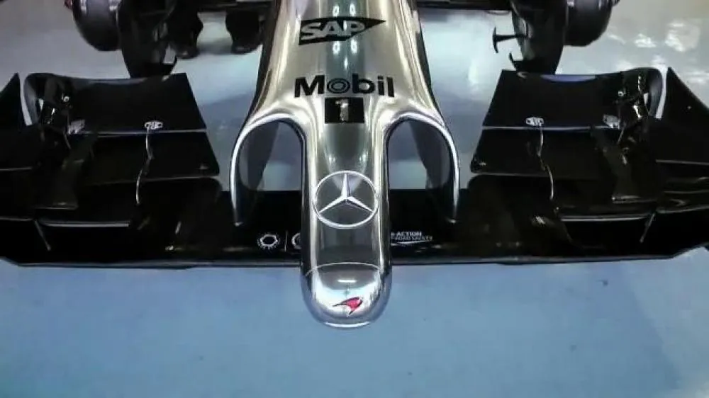 Mobil 1 - Before the Oil Goes In (Jenson Button)