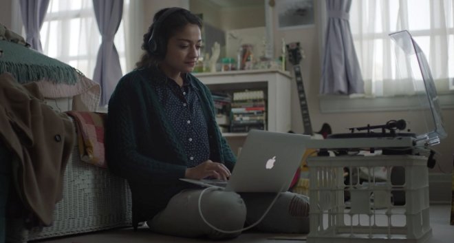 Музыка и видеоролик из рекламы Apple - The Song