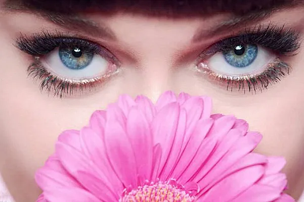 CoverGirl - New Full Lash Bloom Mascara (Katy Perry)