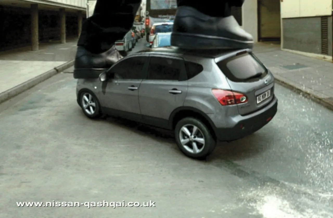 Nissan Qashqai - Urban Proof - Skateboard