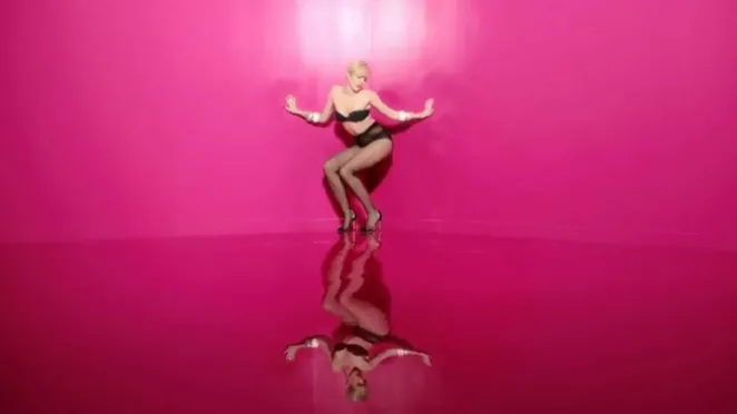 Golden Lady - Rock Your Legs (Miley Cyrus)