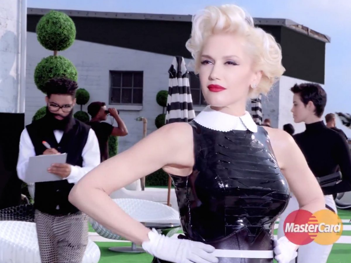 Музыка из рекламы MasterCard - Priceless Surprises (Gwen Stefani)