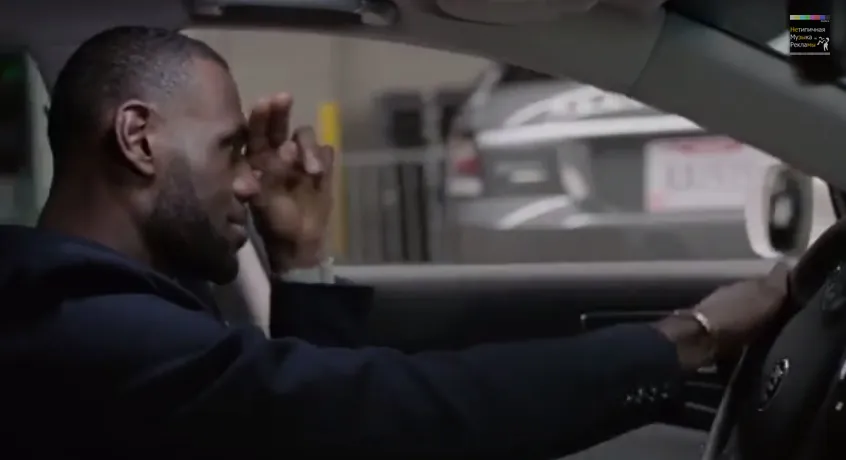 Kia K900 - Parking (LeBron James)