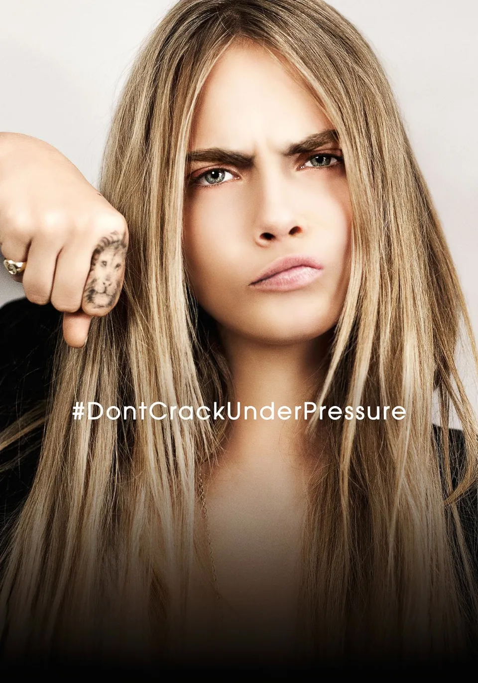 TAG Heuer (Cara Delevingne)