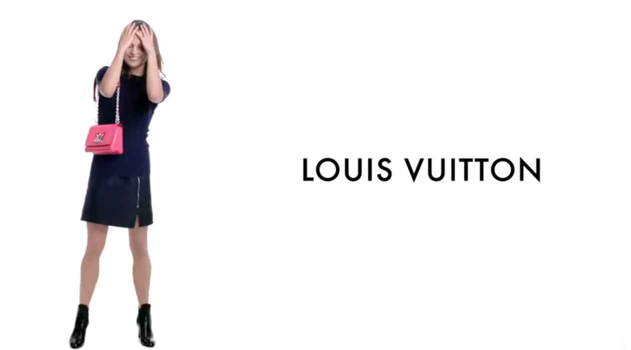Alicia Vikander en bottines Silhouette signées Louis Vuitton au défilé Louis  Vuitton pendant la Fashion Week à Paris (2017)