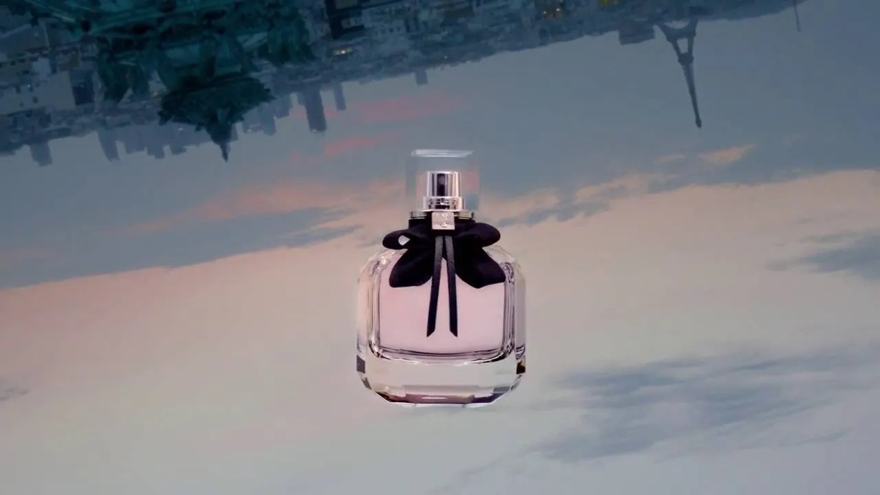 Yves Saint Laurent - Mon Paris (Crista Cober, Jérémie Laheurte) Yves Saint Laurent - Mon Paris (Crista Cober, Jérémie Laheurte)