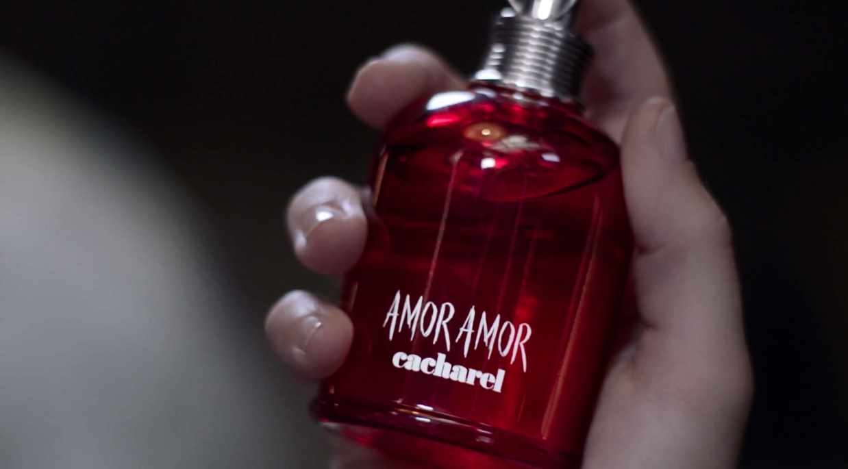 Музыка из рекламы Cacharel Amor Amor - Augmented Love