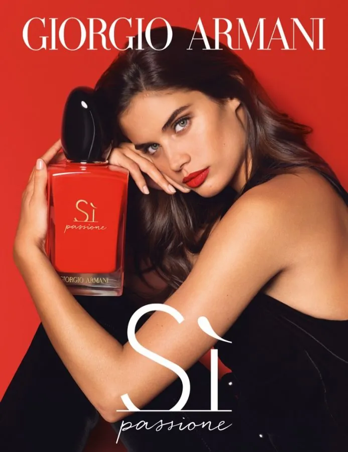Armani - Sì Passione (Adwoa Aboah, Sara Sampaio)