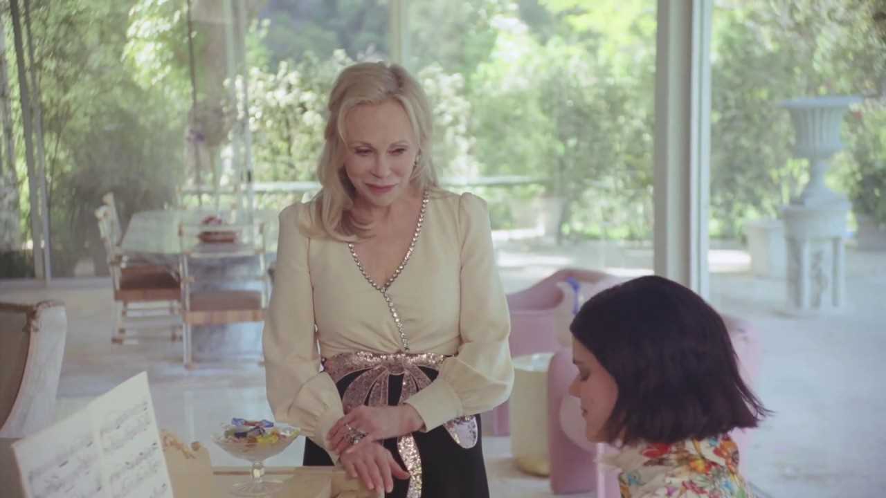 Музыка из рекламы Gucci - Sylvie (Faye Dunaway, Soko) Музыка из рекламы Gucci - Sylvie (Faye Dunaway, Soko)
