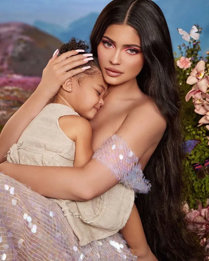 Kylie Cosmetics - Stormi (Kylie Jenner)