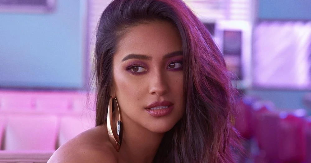 Музыка из рекламы Cacharel - Yes I Am (Shay Mitchell) Музыка из рекламы Cacharel - Yes I Am (Shay Mitchell)