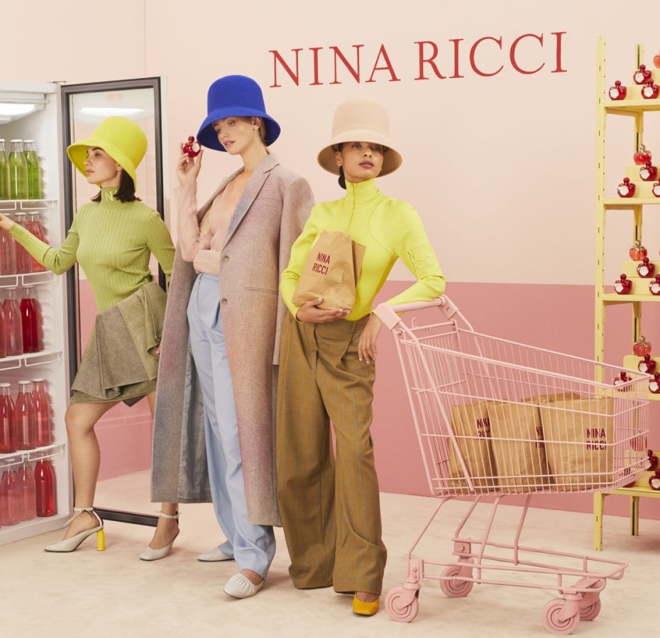Музыка из рекламы Nina Ricci - Apple Market