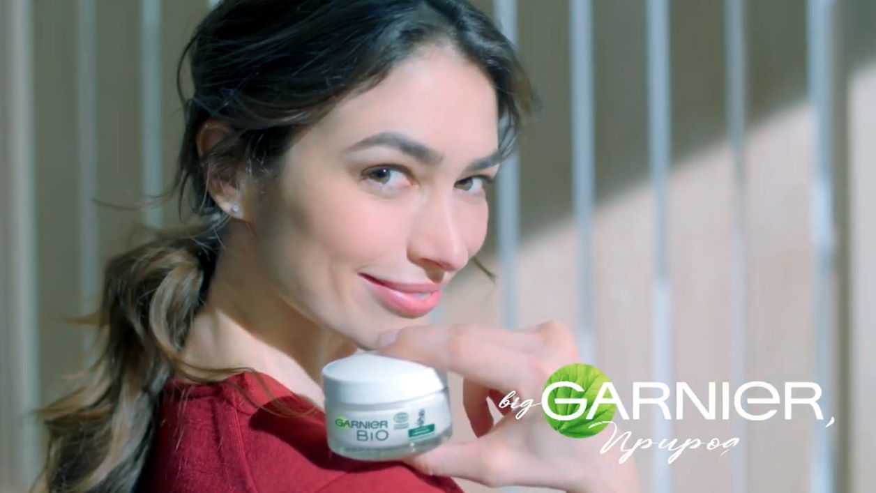 Музыка из рекламы Garnier Bio - Антивіковий догляд з лавандином