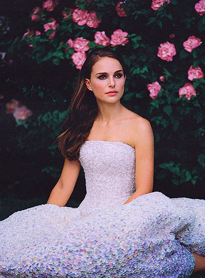 Дикая роза: Натали Портман в рекламе аромата Miss Dior