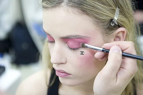 Вспоминая Версаль: новая коллекция макияжа Chanel
