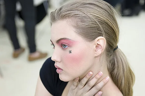 Вспоминая Версаль: новая коллекция макияжа Chanel