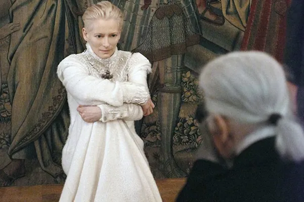 Мисс Шотландия: Тильда Суинтон стала лицом Chanel Мисс Шотландия: Тильда Суинтон стала лицом Chanel