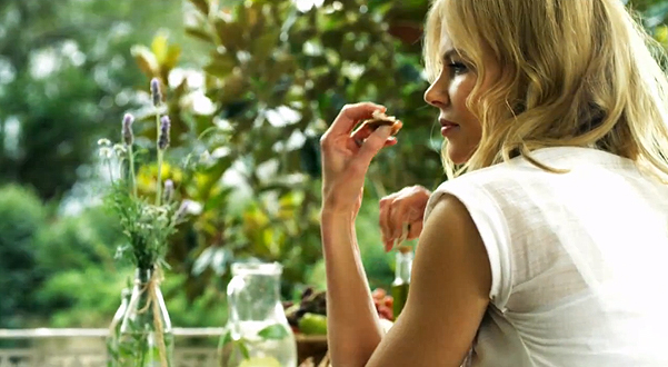 Красота и гармония: Николь Кидман в рекламе витаминов