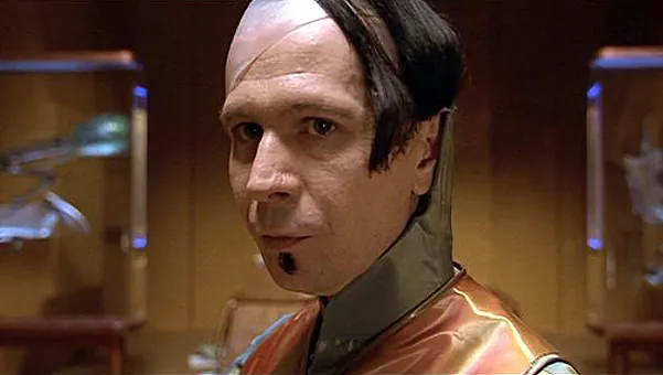 7 мая 1997-го года на Каннском кинофестивале состоялась премьера фильма Люка Бессона "Пятый элемент"
