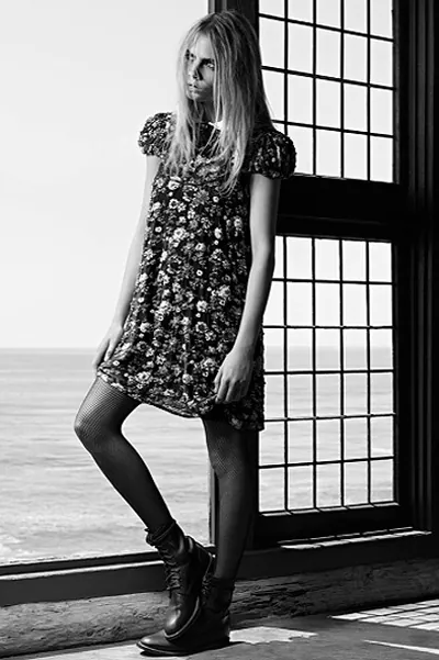 Кара Дельвинь рекламирует коллекцию Saint Laurent Кара Дельвинь рекламирует коллекцию Saint Laurent