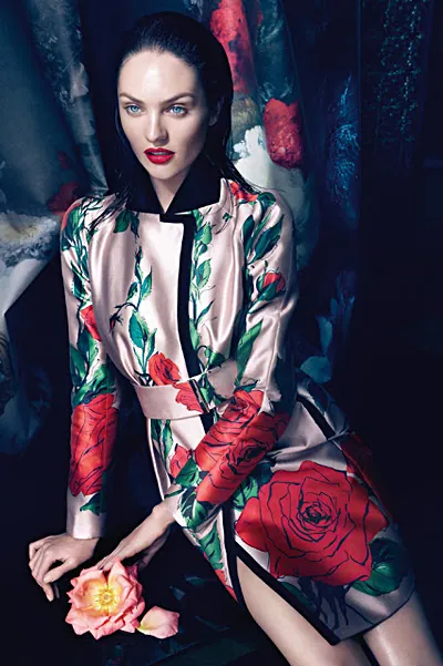 Кэндис Свэйнпол в рекламной кампании Blumarine