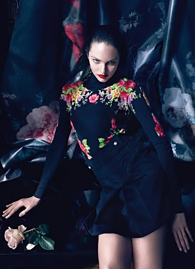 Кэндис Свэйнпол в рекламной кампании Blumarine